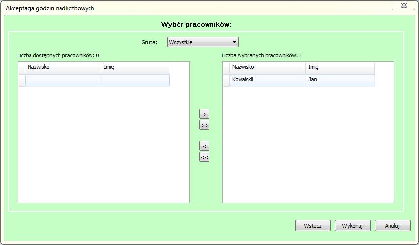 W ostatnim oknie znajduje się lista z pracownikami, dla których zostaną wyszukane nadgodziny do zatwierdzenia. Dostępni do wyboru pracownicy pokazani są po lewej stronie.