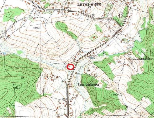 1,4km od drogi krajowej nr 52 Bielsko Biała Głogoczów.