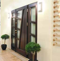 NAŚWIETLA n DO DRZWI ELEGANT Do drzwi zewnętrznych POL-SKONE oferuje naświetla drewniane boczne i górne, szklone szkłem antywłamaniowym klasy P4/12/4.
