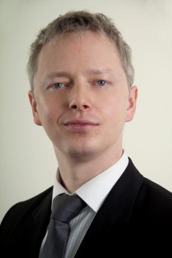 Wstęp Szanowni Państwo, w 38. wydaniu raportu prezentujemy szczegółowe dane z II kwartału 2019 r. w porównaniu do analogicznego okresu sprzed 12 miesięcy.
