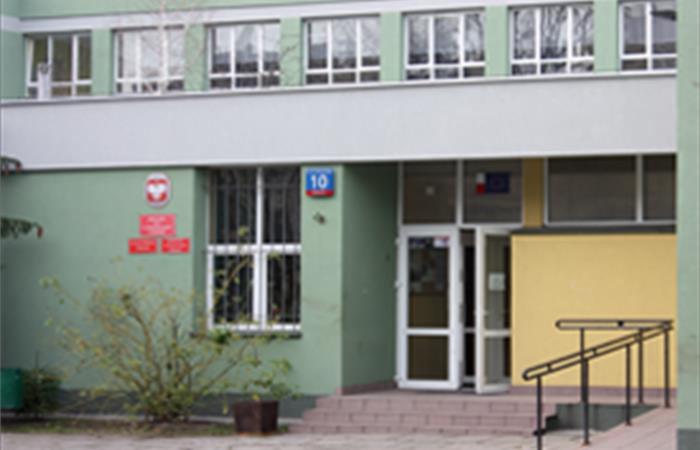 BENEFICJENT PROJEKTU ZESÓŁ SZKÓŁ NR 10 IM. STANISŁAWA STASZICA Ul.