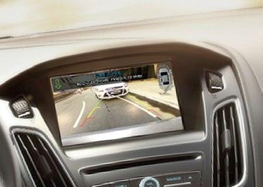 Komfort i wyposażenie wnętrza SPOTR RED/BLACK Klimatyzacja - manualna - Kamera ułatwiająca parkowamnie tyłem Po wybraniu biegu wstecznego na wyświetlaczu systemu SYNC lub SYNC 2 automatycznie pojawi