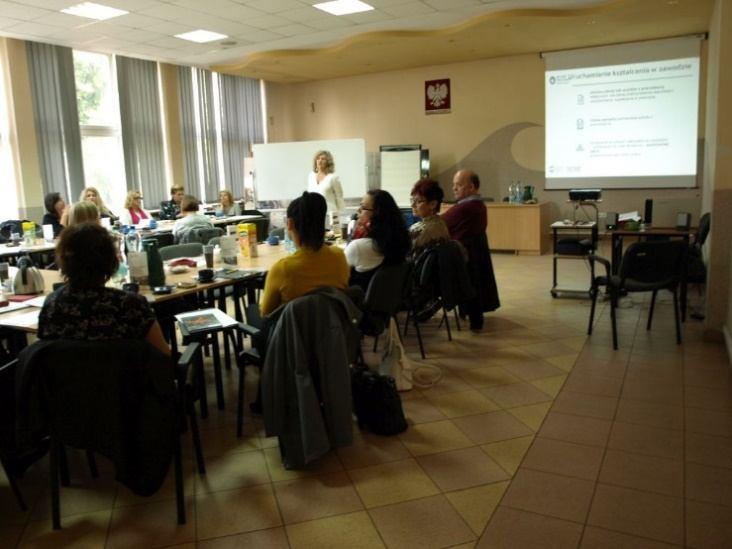 Elżbietę Jurkowską Jak organizować orientację zawodową w kl. I-VI i doradztwo zawodowe w kl. VII VIII w szkole podstawowej. Praktyczne rozwiązania.