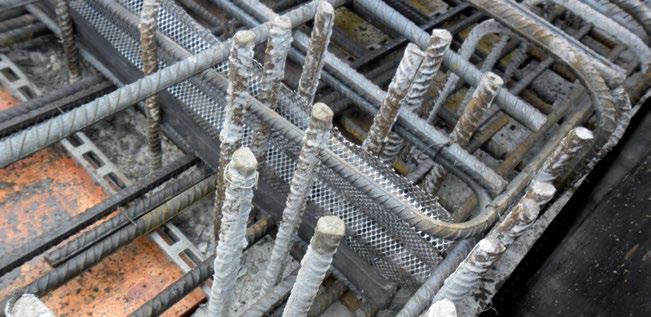 Dystanse plastikowe Dystanse plastikowe Listwa stropowa łączona wzmacniana Bardzo wytrzymały dystans liniowy o dużej powierzchni podparcia dla zbrojenia szerokość listwy 36mm.