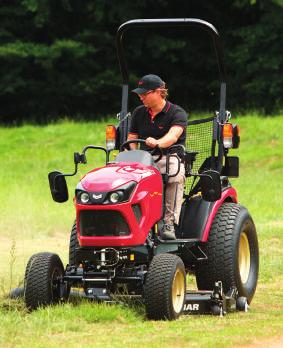 dotyczące emisji i jest przygotowany do standardów Stage V UE. Interwał międzyprzeglądowy filtra DPF 6000 godz Napęd HTS o zmiennych operacjach Automatycznie regenerujący się filtr do max.