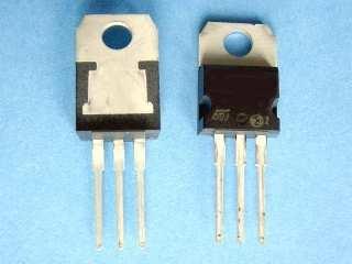 Półprzewodniowe stabilizatory napięć standardowych (5V, 9V, 12V, 15V,