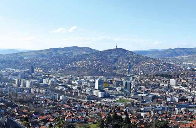 GETTING AROUND SNALAŽENJE On foot One of Sarajevo's advantages is its size. This makes it easy to get to most of the places worth visiting on foot.