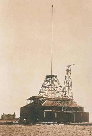 1899 - N. Tesla udany pokaz przekazu energii w Colorado Springs współczynnik skrócenia anteny: 625 D 0.