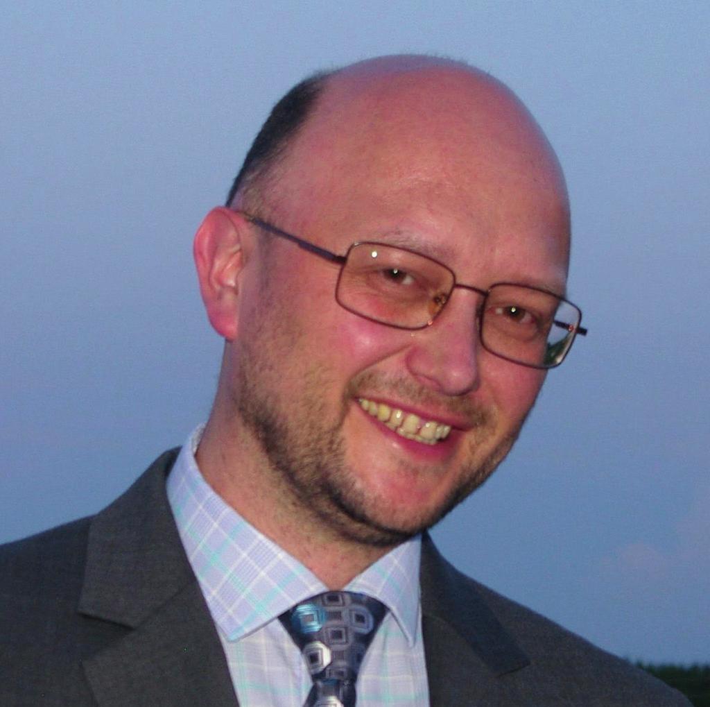 Jansen Cilag, Ikea, TVN. Prowadzi indywidualne sesje terapeutyczne, coachingowe i mentoringowe oraz warsztaty z komunikacji, budowania harmonijnych relacji osobistych i zawodowych.