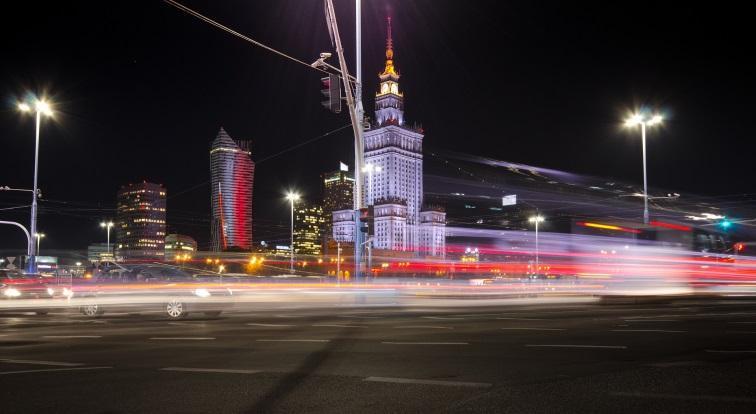 Smart City, czyli Inteligentne miasto, które wpisuje się w te tendencje Ogólnym celem wykorzystania idei Inteligentnych Miast (Smart City) jest zwiększenie wygody i poprawa jakości życia mieszkańców,