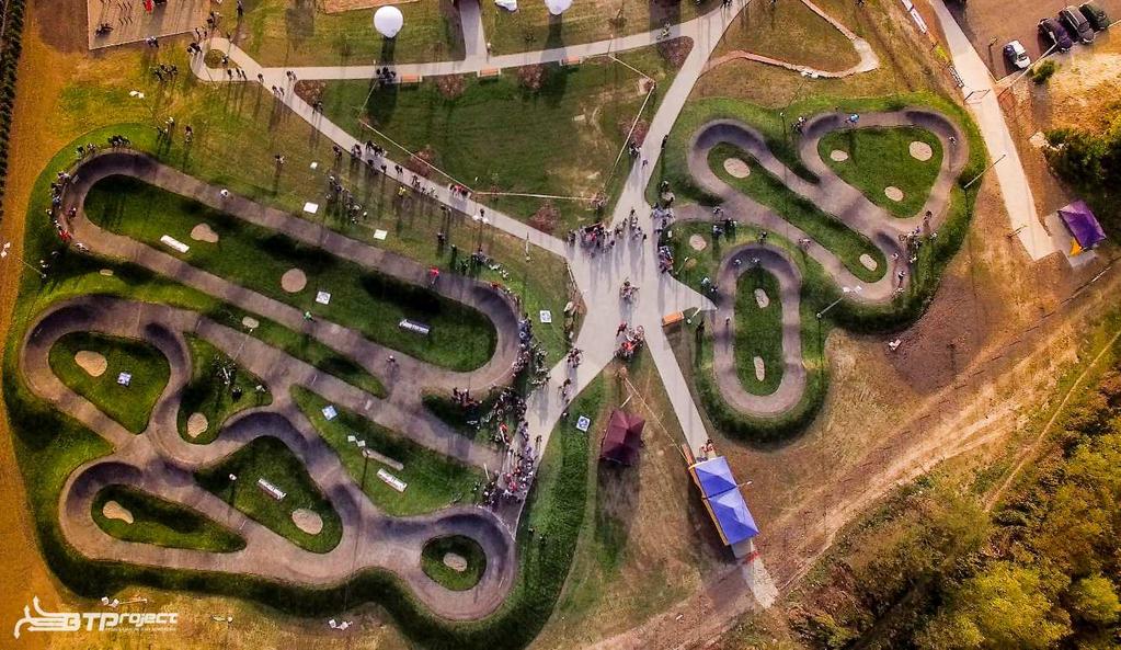 Sącz, Polska).