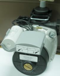 3. 3 4a. 3.2 Pompa wodna Water pump Bomba Водяный насос Wasserpumpe Circolatore Odpowietrznik z uszczelką Desaireador con una junta Air vent with a gasket Воздухоотводчик с прокладкой Entlüfter mit
