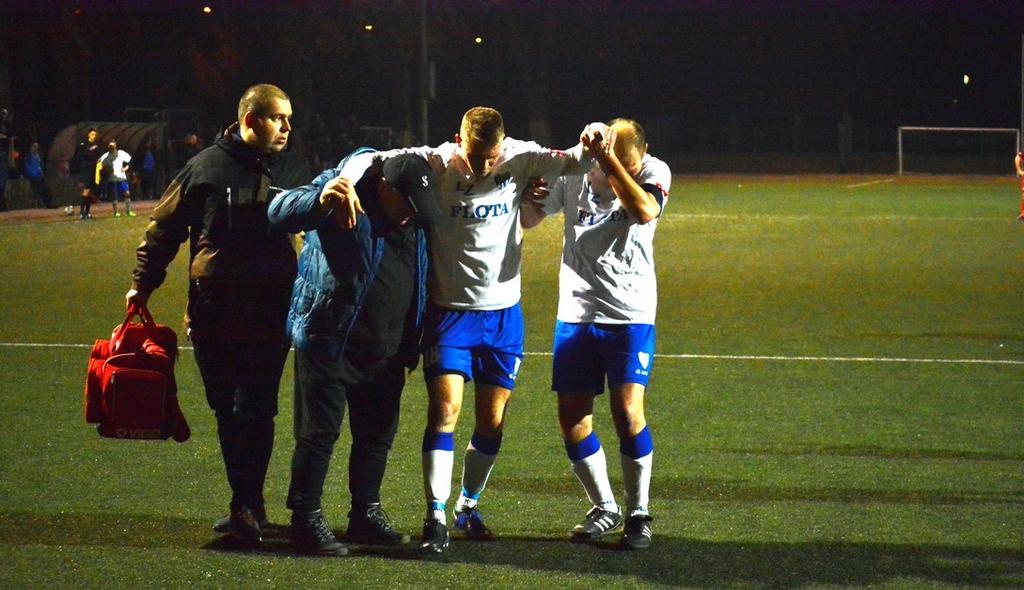 W meczu tym zadebiutował w pierwszym zespole 19-letni Mateusz Zaborowski, przez pół godziny grał także o rok młodszy Maciej Nasiadko, który miał nawet znakomitą okazję na zdobycie bramki, niestety