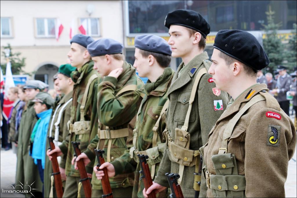 Limanowskie Stowarzyszenie Historii Ożywionej Jabłoniec 1914 wystawiło symboliczną drużynę w umundurowaniu i ekwipunku