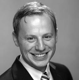 prawa karnego. Zajmuje się sprawami dotyczącymi prawa własności przemysłowej, w szczególności w obszarze znaków towarowych oraz postępowaniami sądowymi i zwalczaniem nieuczciwej konkurencji.