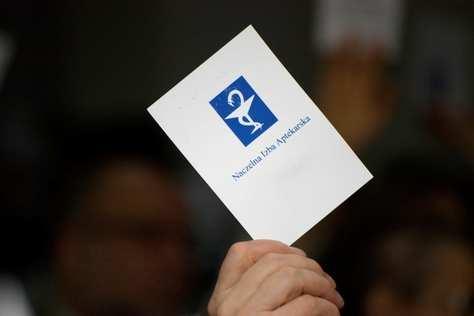 19 stycznia 2008 roku o godz. 21 30 Zjazdu zamknął V Krajowy Zjazd Aptekarzy Biuletyn Naczelnej Rady Aptekarskiej Publikacja bezpłatna Wydawca: Naczelna Izba Aptekarska, ul.