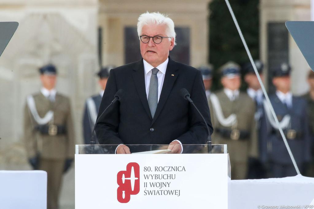 rodacy, którzy dokonali strasznej wojny, która pochłonęła więcej niż 50 mln obywateli. W tej liczbie bardzo wielu polskich obywateli.