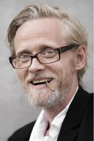 Po powrocie do Polski, był asystentem prof. Michała Pawlickiego w swojej macierzystej uczelni. W latach 2008-2018 wykładał w Studium Aktorskim im. Sewruka w Olsztynie.