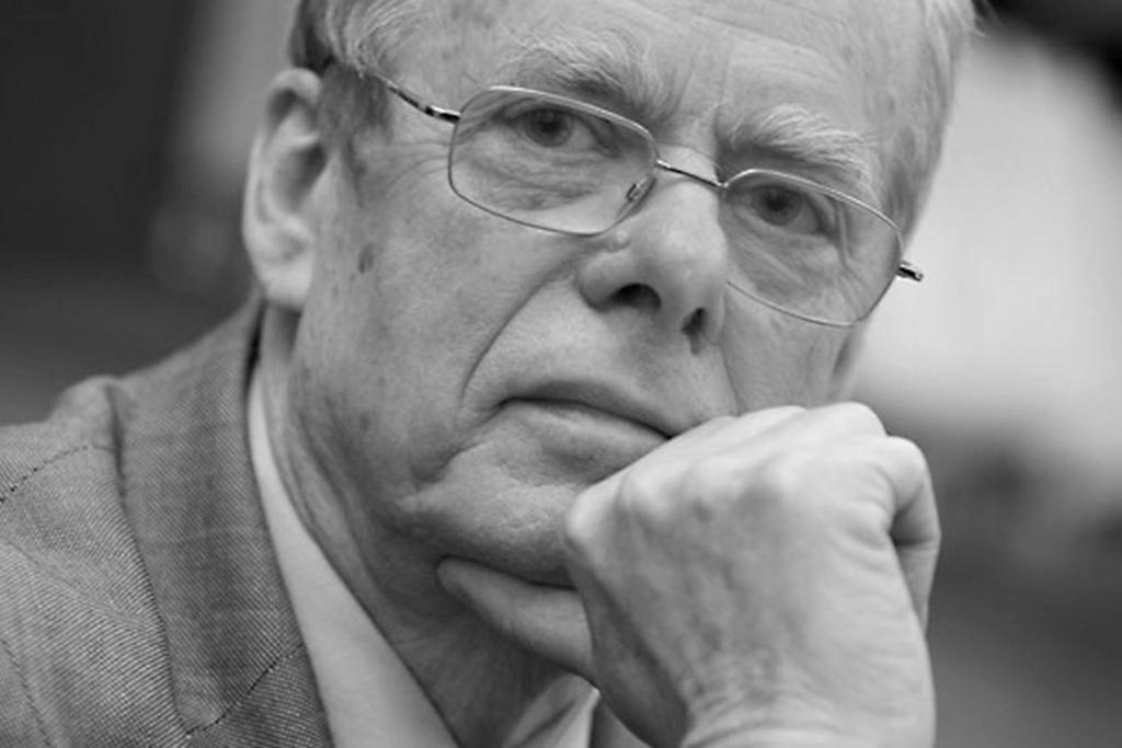 vvwojciech Rowiński wyjechał w 1964 roku na roczny staż do znanego ośrodka przeszczepiania nerek w Peter Bent Brigham Hospital na Uniwersytecie Harvarda w Bostoniecc w Gdańsku, aby po trzech latach