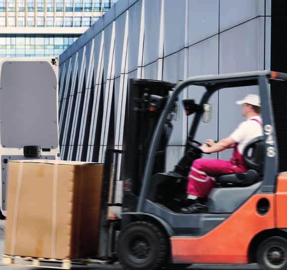 Zabudowa Professional, zaprojektowana na podstawie rozmieszczenia słupków w pojeździe, to efekt naturalnej ewolucji zabudowy Safety.