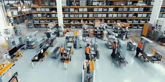 ZABUDOWA FLOT EQUIPAMIENTO FLOTAS 58 Od wielu lat STORE VAN świadczy usługi dla przedsiębiorstw pragnących wyposażyć swoją flotę.