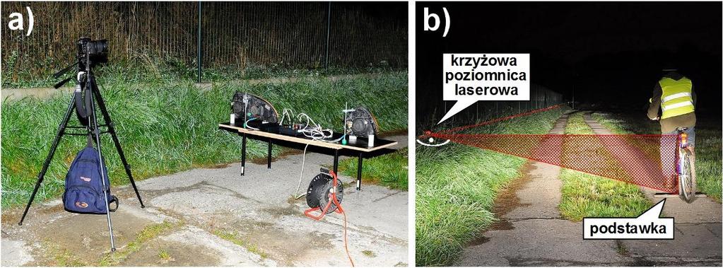 Wybrano przemysłowy zasilacz impulsowy 230 V / 12 V typu BCV12400D firmy WM Power o mocy 400 W.