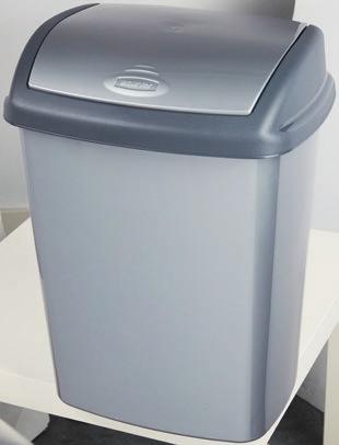 chromowanej 2 wiadra z tworzywa sztucznego, każde