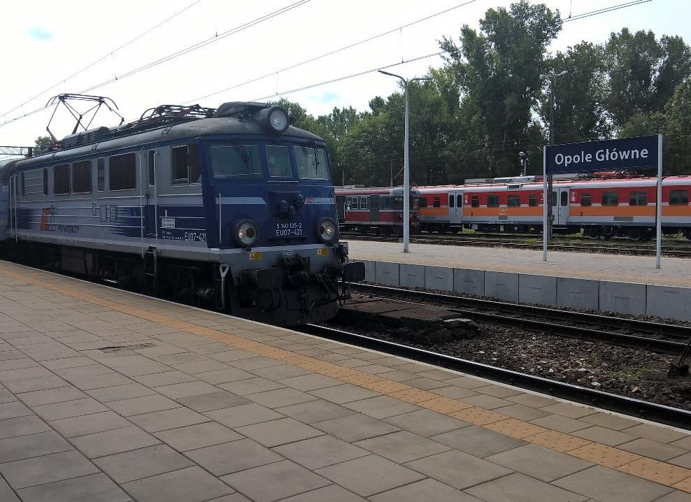 Odcinek Opole Groszowice Opole Zachodnie Linia kolejowa nr 132 od km 97,210 od km 101,100 INWESTYCJA W LICZBACH wartość kontraktowa: 122 078 674,41 PLN okres realizacji: 09.2017 08.