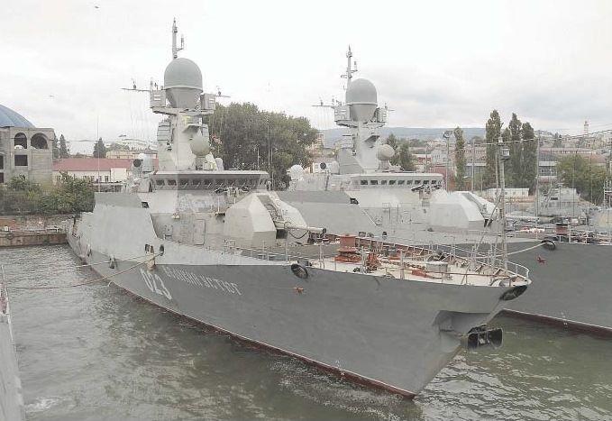 Mały okręt rakietowy Wielikij Ustiug. Fot. Krasnaja Zwiedza Mimo, że przeznaczone dla Flotylli Kaspijskiej jednostki proj.