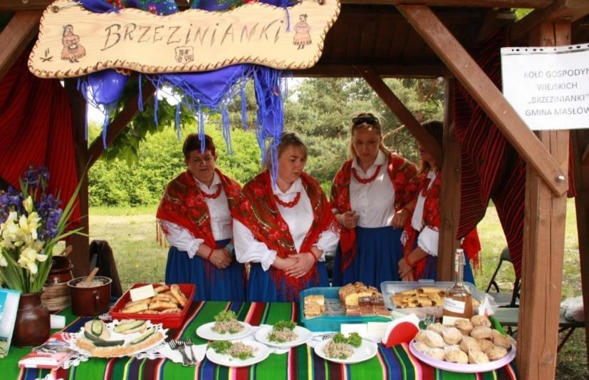 Opis: Uczestnicy Świętokrzyskiego Jarmarku Agroturystycznego, Tokarnia 2018 r.