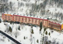 SZCZYRK beskidzka miejscowość turystyczna znajdująca się 16 km od Bielska-Białej. Otoczona pasmami górskimi Skrzycznego, Malinowskiej Skały, Magury i Klimczoka.
