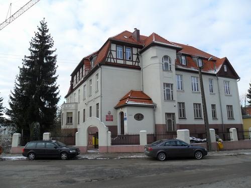 Całokształt i koordynacja działalności represyjnej na terenie ówczesnej rejencji koszalińskiej, obejmującej swym zasięgiem od 1938 roku powiaty: Białogard, Bytów, Gryfice, Kołobrzeg, Koszalin,