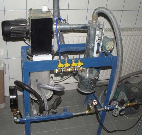 H. OTWINOWSKI, V.P. ZHUKOV, D. URBANIAK, A.N. BELYAKOV Rys.. Laboratoryjny yn uidalny. Fig.. Laboratory uidized bed jet ill. uidalnej.