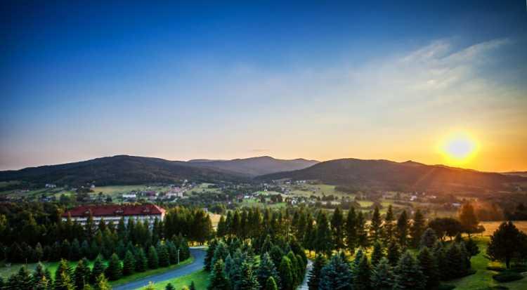 widok z okna Sanatorium BIAWENA Chcesz wybrać ten ośrodek? Masz dodatkowe pytania?