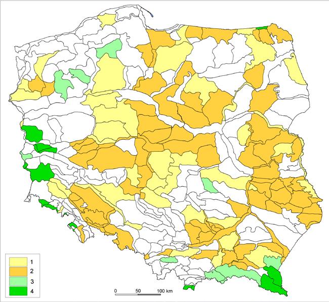 Ryc. 3. Mezoregiony o przeważającej dominacji jednolitego tła rolniczego lub leśnego: 1 mezoregiony rolnicze >80%, 2 mezoregiony rolnicze >90%, 3 mezoregiony leśne >80%, 4 mezoregiony leśne >90%. Fig.