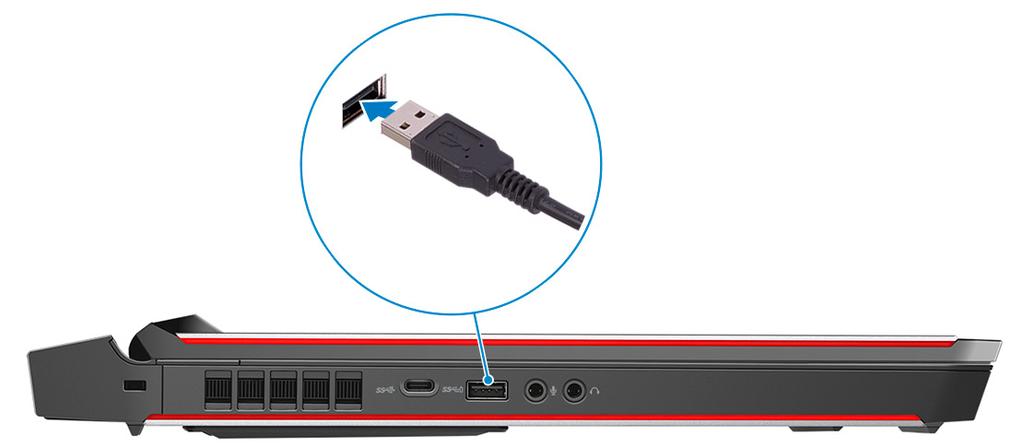 4 Podłącz przejściówkę USB typu C do USB typu A do portu Thunderbolt 3 (USB
