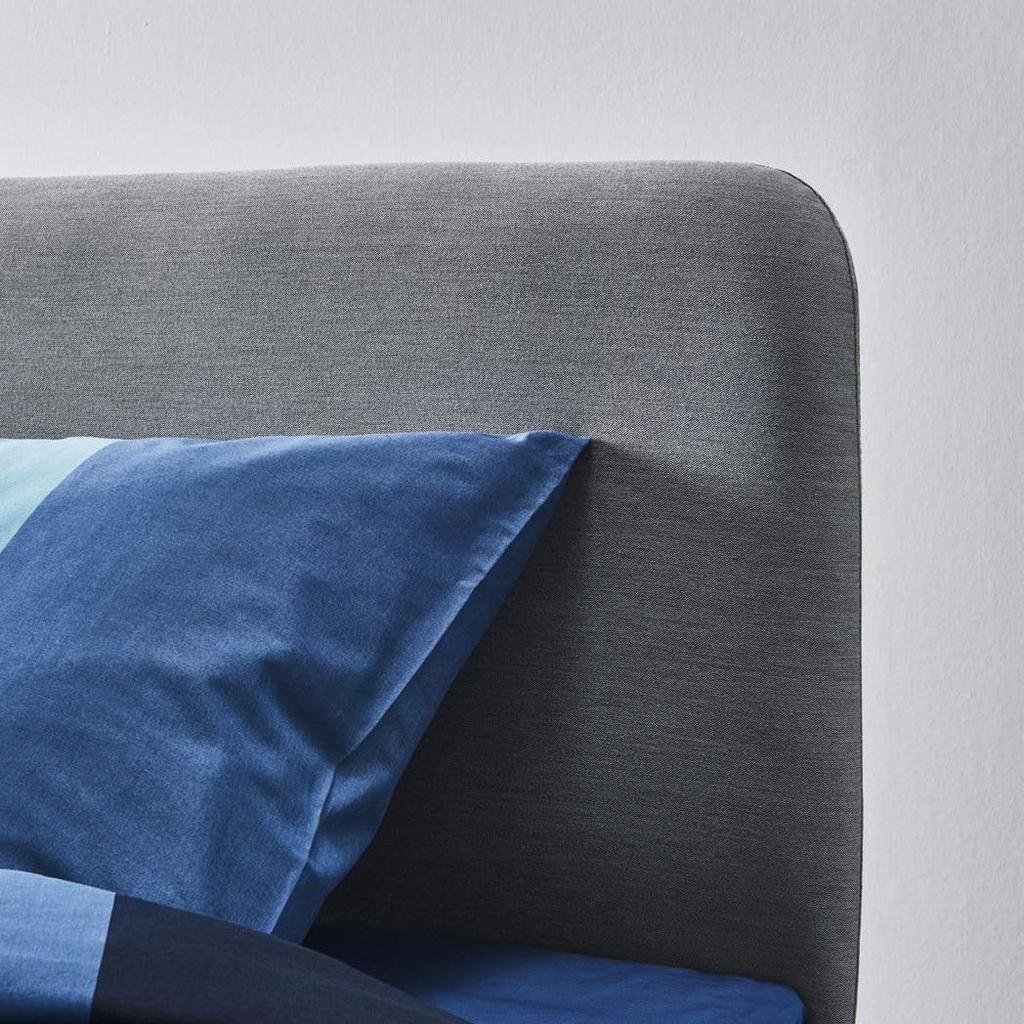 Materiay prasowe IKEA / Sierpień 2019 / 7 Tapicerowany zagłówek łóżka SLATTUM to idealne rozwiązanie, gdy chcesz się