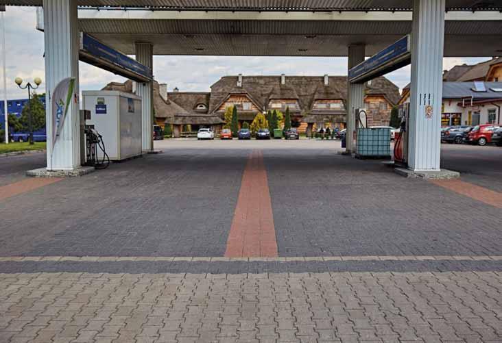 Produkty przemysłowe Behaton 16,5 16,5 10 20 20 16,5 Atrakcyjność Behatonu tkwi w dużej wytrzymałości na obciążenia i przygotowanym uformowaniu pojedynczej warstwy do układania maszynowego.