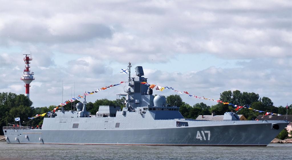 Fregata rakietowa Admirał Fłota Sowietskogo Sojuza Gorszkow. Prototyp serii. Fot. Defence24.pl Pierwsza jednostka seryjna Admirał Fłota Kasatonow (431) realizuję program prób morskich.