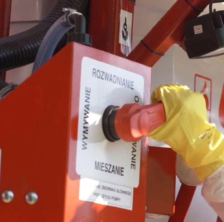 OBSŁUGA Opryskiwacze polowe EUROPA XL dysponują centralnym, ergonomicznym panelem obsługowym.