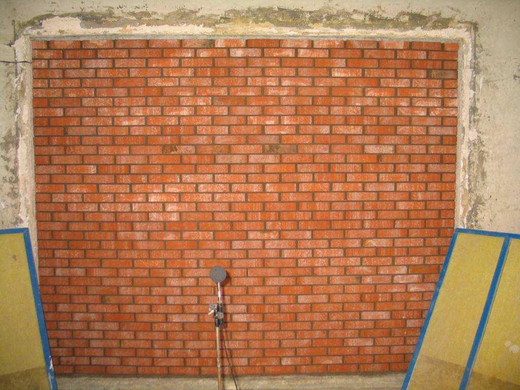 130 L. Dulak, R. Żuchowski Rys. 5. Ściana tradycyjna podczas badań laboratoryjnych, na podstawie [7] Fig. 5. The traditional wall in laboratory tests, based on [7] Rys. 6.