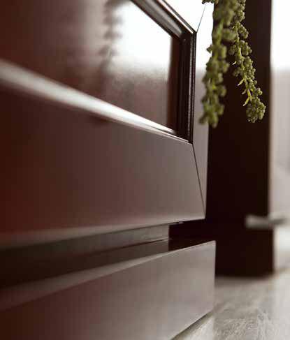 cm 140 x 86 x 43 cm GRENADA 80 lustro wiszące hanging mirror W x H x D 125 x 65 x 2 cm 125 x 65 x 2 cm wall-mounted shelf with a mirror 139 x 30 x 26 cm GRENADA 47 komoda 2-drzwiowa z 3 szufladami