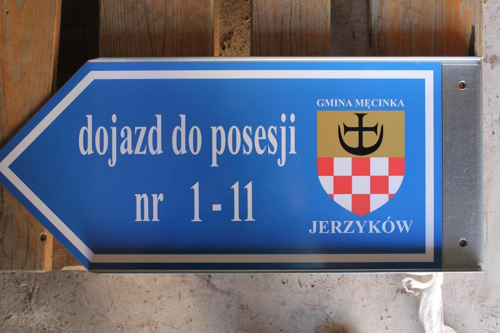 Wykonywanie tabliczek z numerami posesji