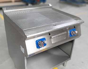 Fabryka Maszyn Gastronomicznych 8 LINIA 700 Grill gazowy 800 x 730 x 250 mm LINIA 700 Podgrzewacz płytowy z piekarnikiem 800 x 730 x 850 mm 4683 6559 Model: GG2330-080EV - wymiary: 800 x 730 x 250 mm