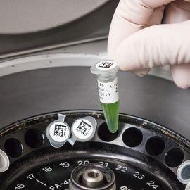 Identyfikacja laboratoryjna Oznaczenia próbek Etykiety do wirówek/mikrowirówek Brady oferuje bogatą gamę etykiet przeznaczonych do używania w wirówkach, sprzęcie firmy Eppendorf i PCR.