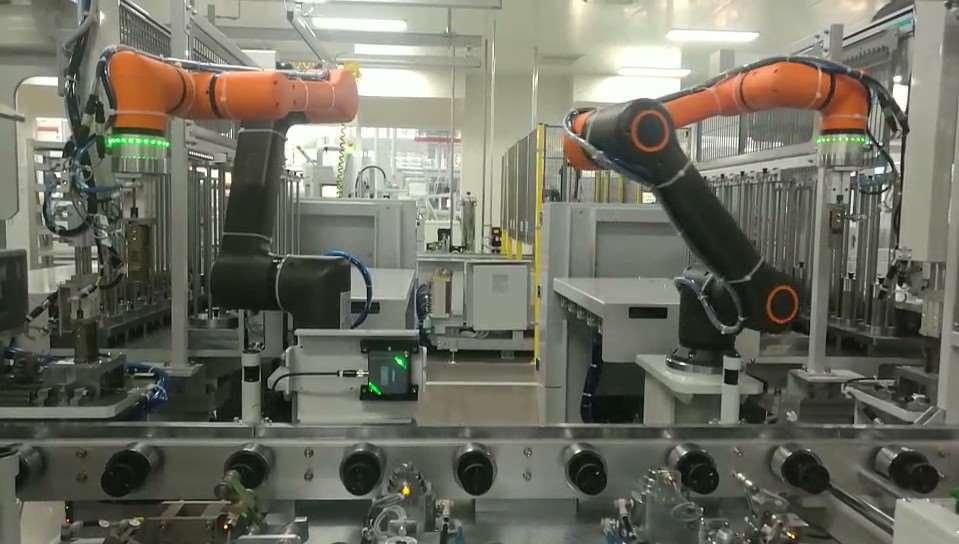 Czy są szybkie? Spotyka się opinię, że roboty współpracujące są wolniejsze od robotów przemysłowych.