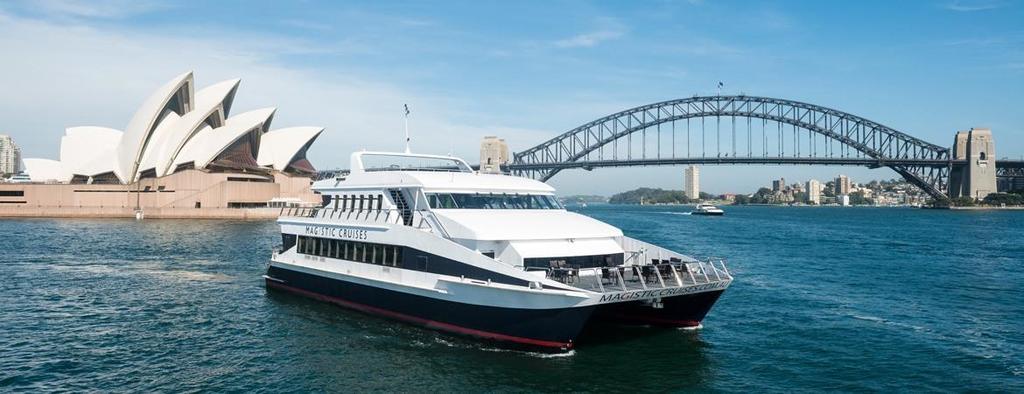 Następnie przejazd do dzielnicy komercyjnej, Darling Harbour oraz Chinatown, a później do Kings Cross i ekskluzywnej dzielnicy Double Bay, Rose Bay, Watson s Bay w celu podziwiania niesamowitych