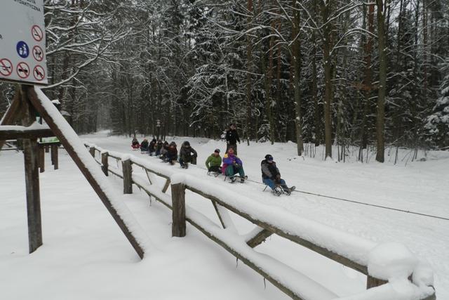 Niecodzienną lekcję na temat oznakowania granicy państwowej i zasad poruszania się w pobliżu granicy mieli podopieczni kętrzyńskich Warsztatów Terapii Zajęciowej.