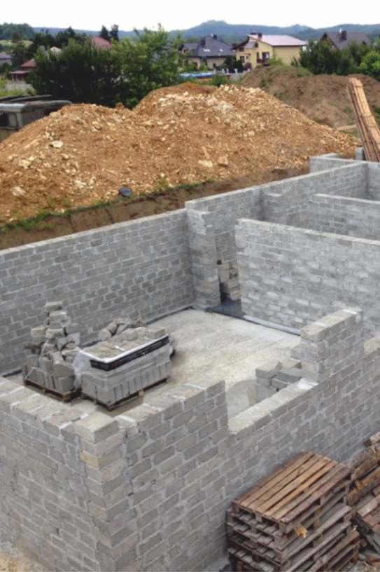 betonu oraz odpowiednią wytrzymałość konstrukcyjną.
