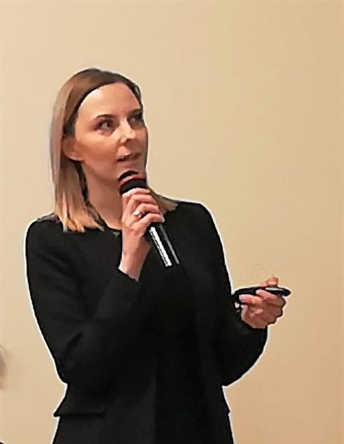 Marię Koziołkiewicz (P.Ł.) na recenzenta i dr hab. Jarosława Grobelnego (prof. UŁ) jako członka komisji.